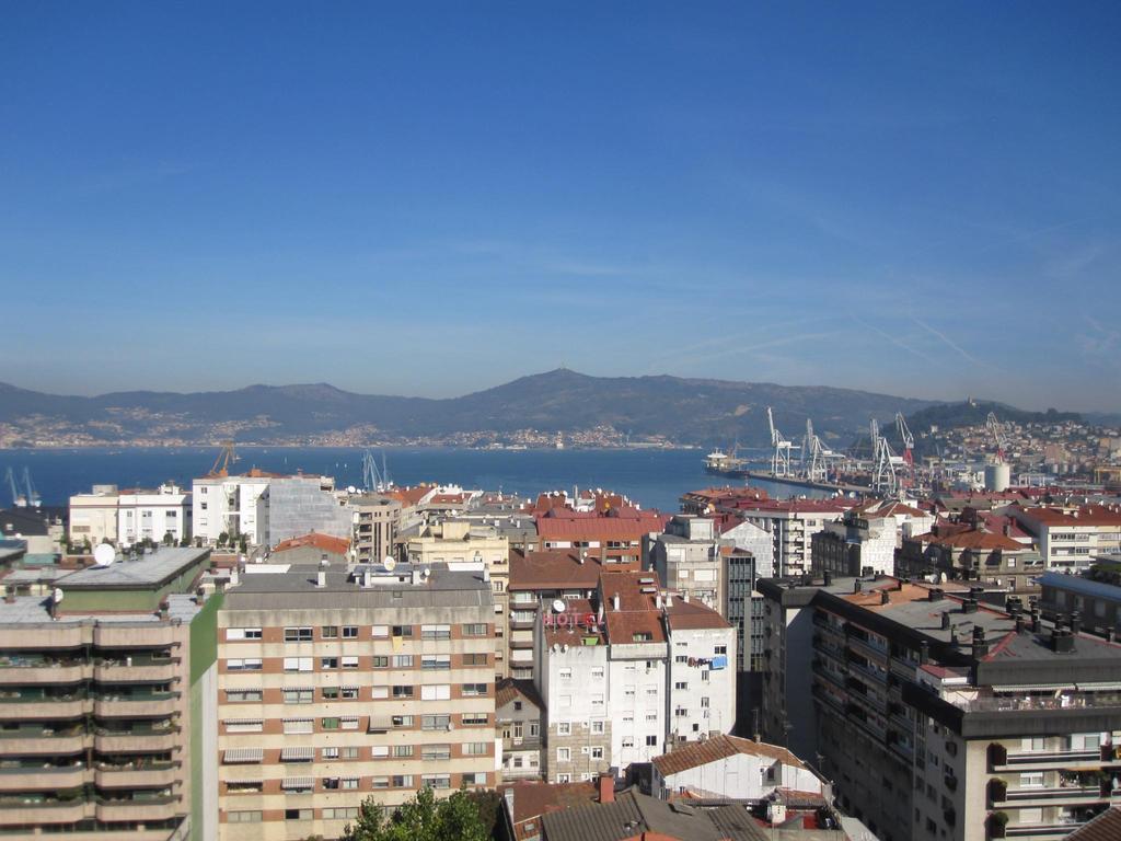 B&B Hotel Vigo Exterior foto